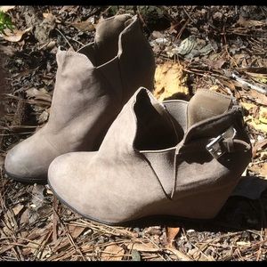 MOVING SALE- Taupe-ish Wedge Ankle Boots